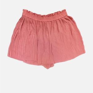 Express Pleated Shorts